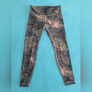 LULULEMON Wunder Under 28" Tight LR Size 8 Radiant Multi